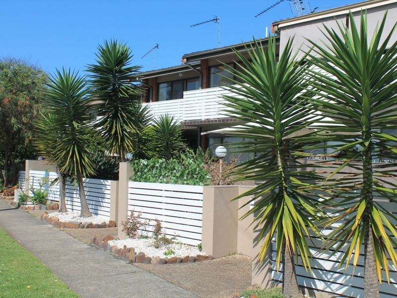 4/74 Railway Street, Merewether NSW 2291