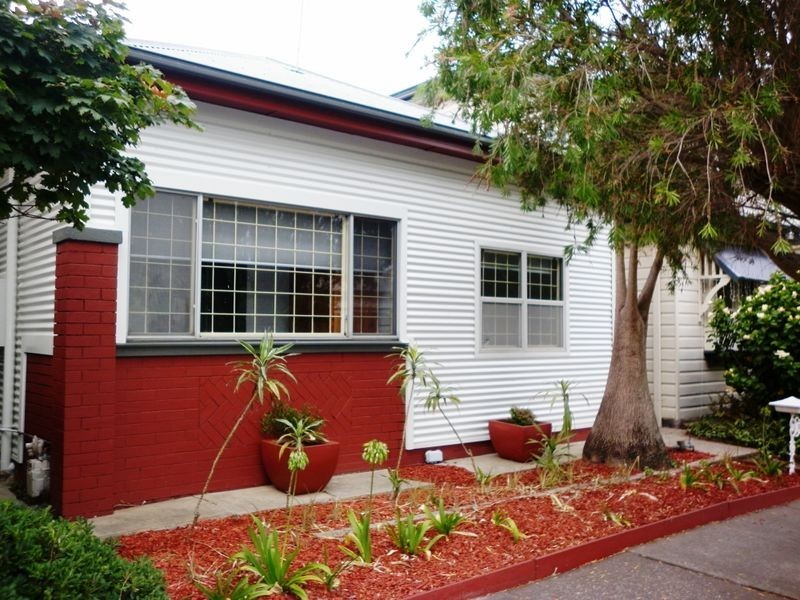 12 Buchanan Street, Hamilton NSW 2303