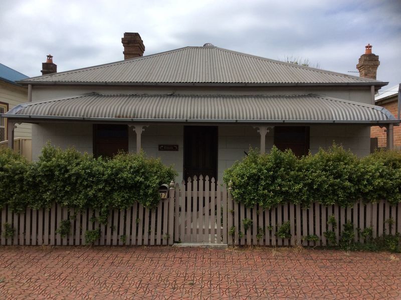 17 Albert Street, Wickham NSW 2293