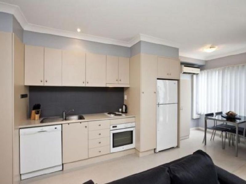 211/5 Tudor Street, Newcastle West NSW 2302