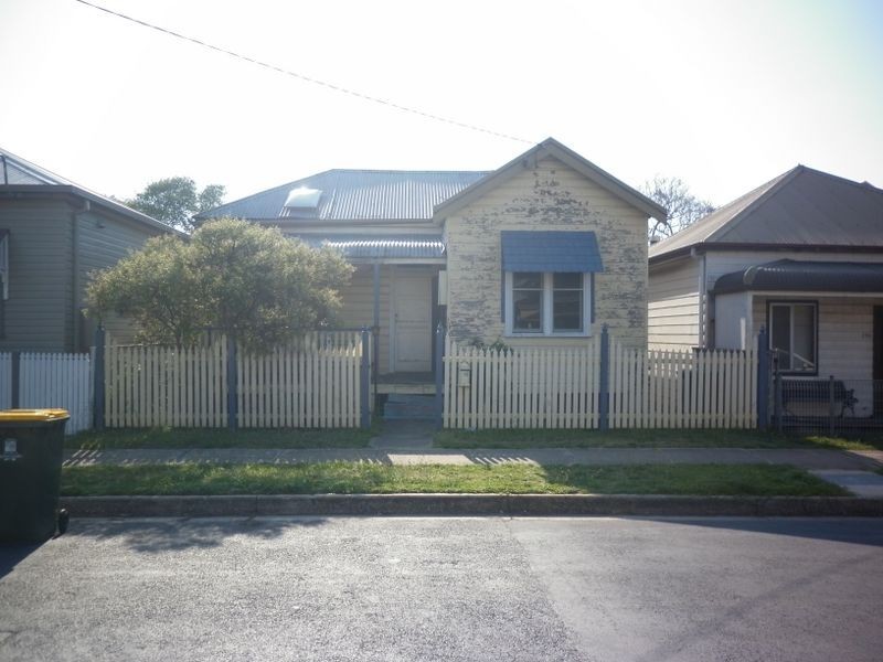 90 McMichael Street, Maryville NSW 2293