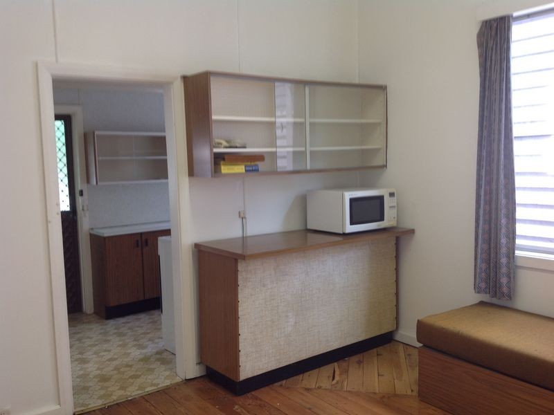 166 Lindsay Street, Hamilton NSW 2303