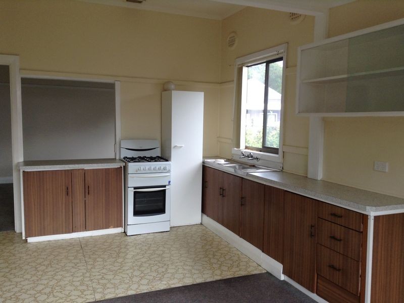 8 Orlando Road, Lambton NSW 2299