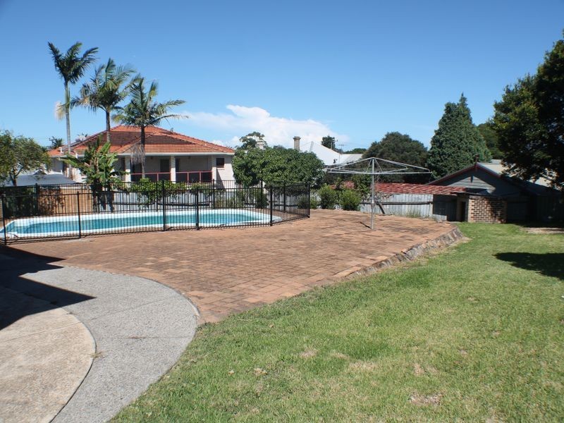 169 Denison Street, Hamilton NSW 2303