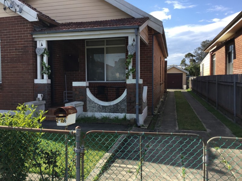 2/156 Tudor Street, Hamilton NSW 2303