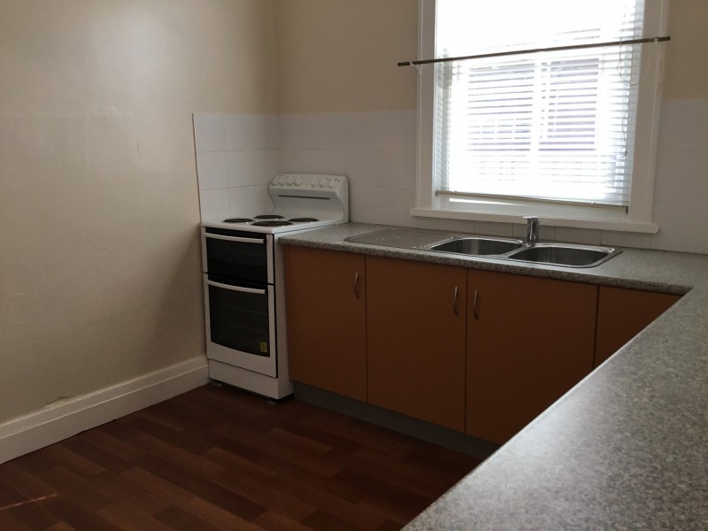 2/156 Tudor Street, Hamilton NSW 2303