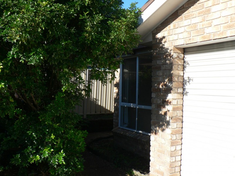 Villa 1/14 Faulkner Crescent, North Lambton NSW 2299