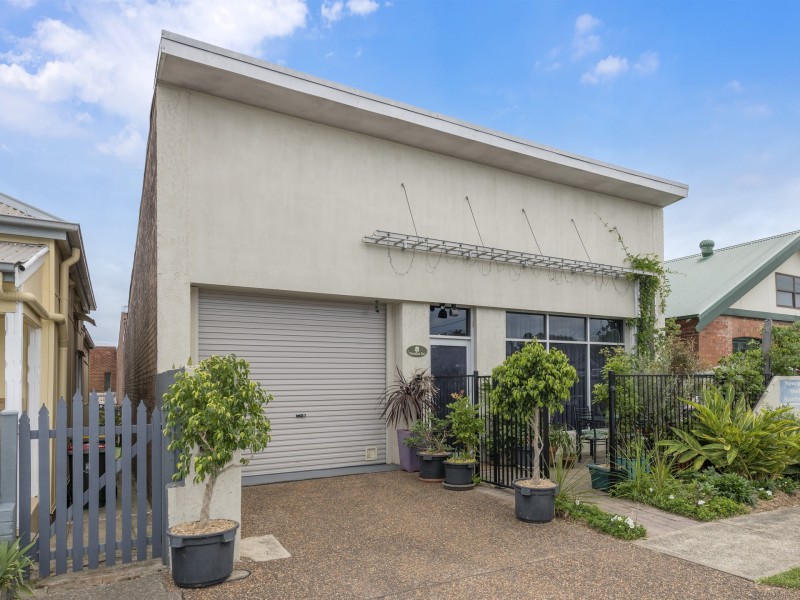 8 Teralba Road, Broadmeadow NSW 2292