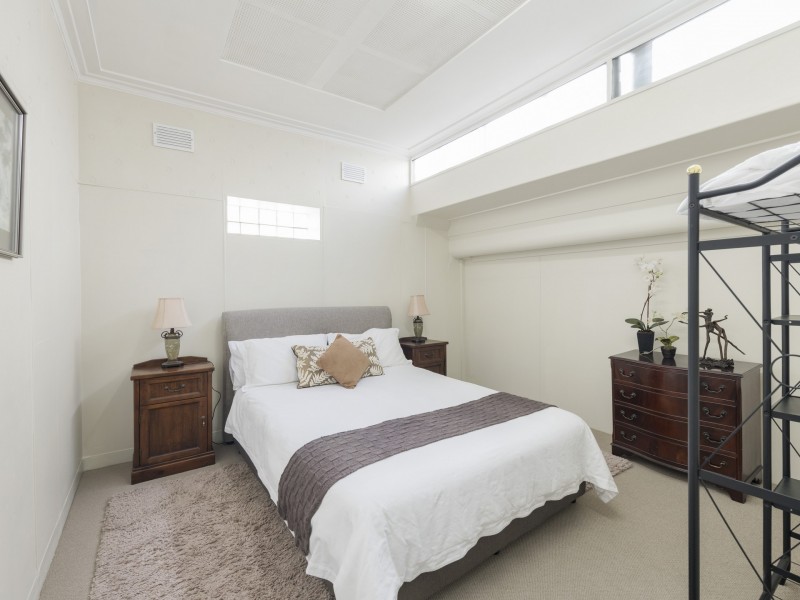 8 Teralba Road, Broadmeadow NSW 2292