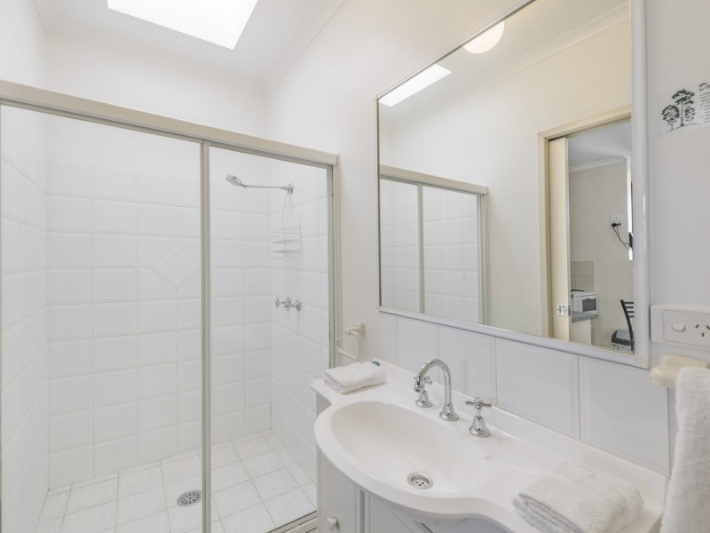 8 Teralba Road, Broadmeadow NSW 2292