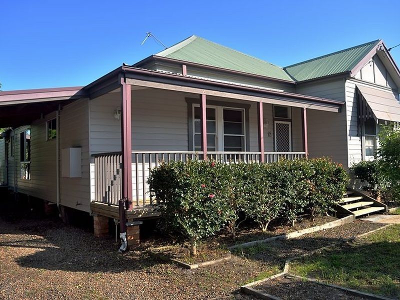 12 Margaret Street, Mayfield East NSW 2304
