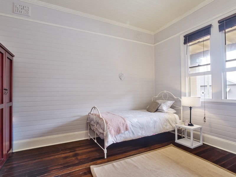 3 Smart Street, Waratah NSW 2298