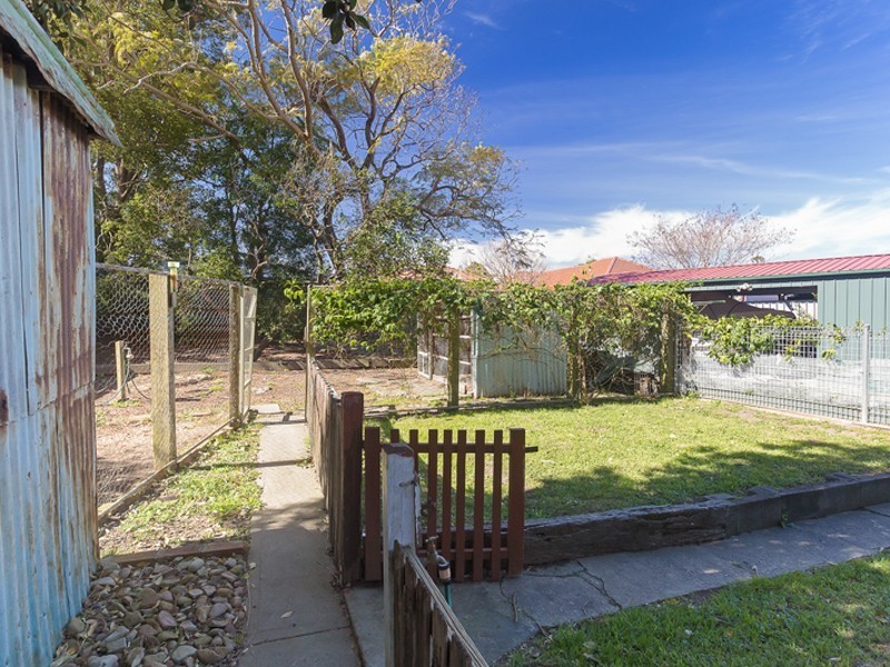 74 Crescent Road, Waratah NSW 2298