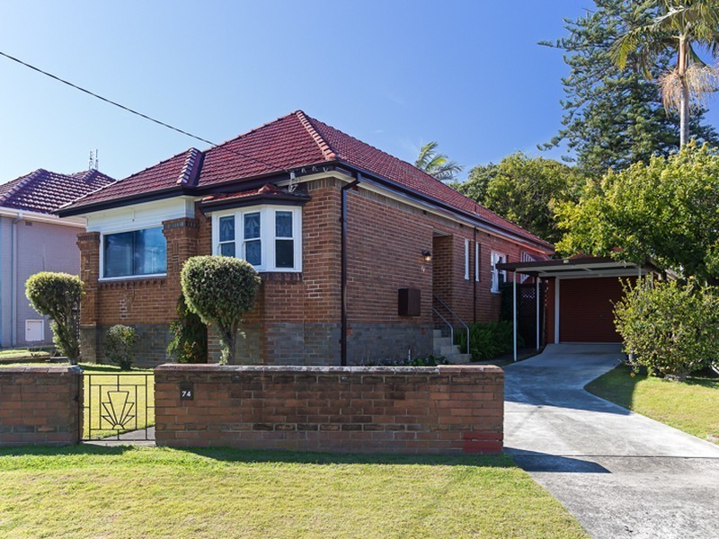 74 Crescent Road, Waratah NSW 2298