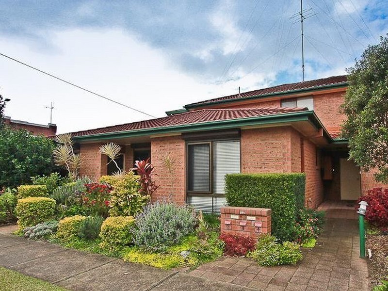 Unit 2/161 Denison Street, Hamilton NSW 2303