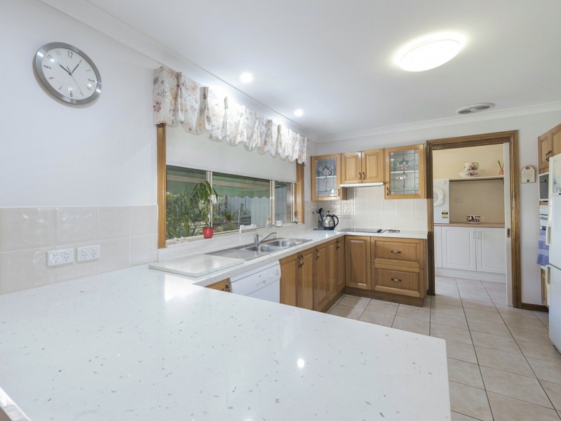 4 Park Royal Drive, Floraville NSW 2280