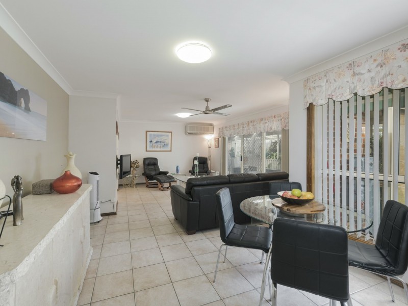 4 Park Royal Drive, Floraville NSW 2280