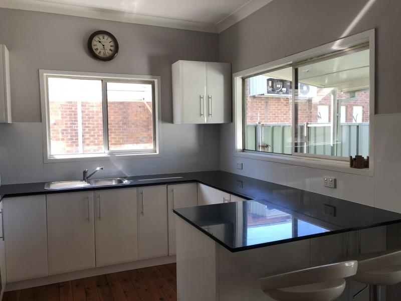 2 Hubbard Street, Islington NSW 2296