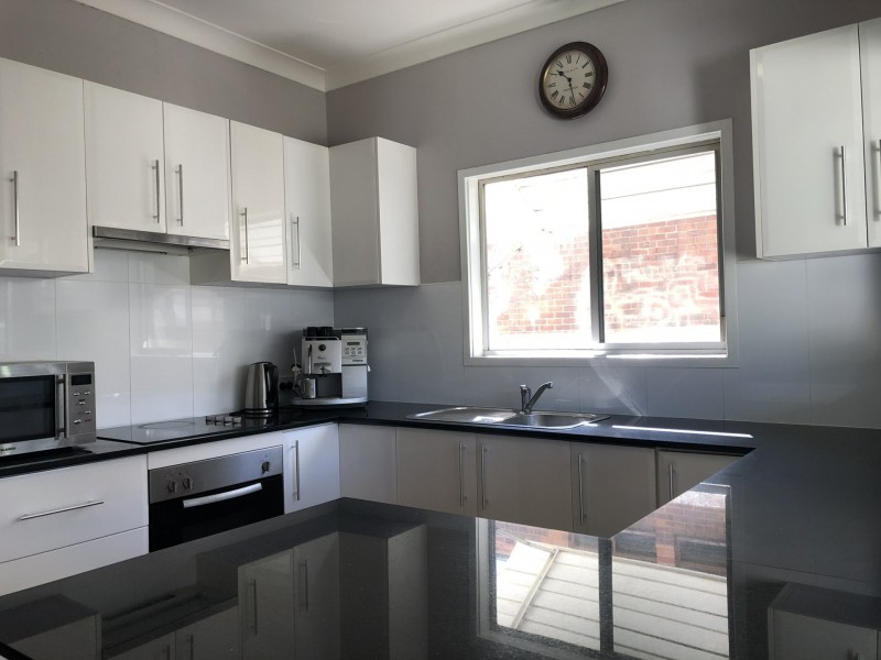 2 Hubbard Street, Islington NSW 2296