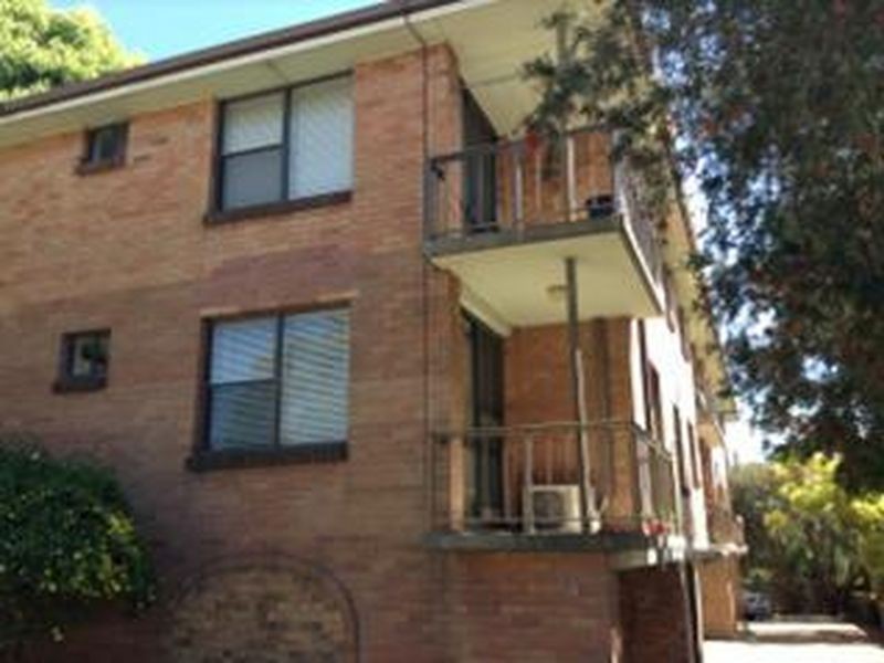 4/140 Teralba Road, Adamstown NSW 2289