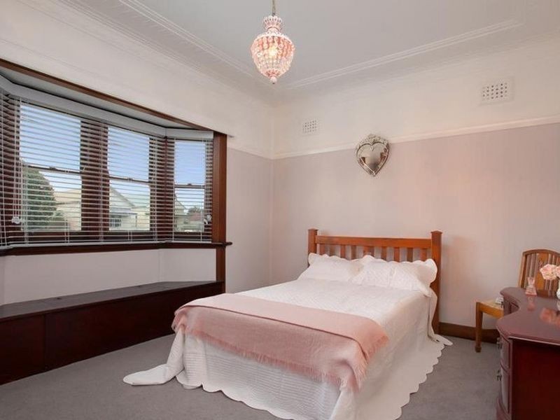 175 Beaumont St, Hamilton NSW 2303