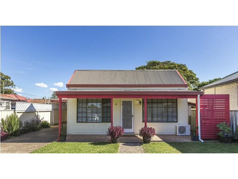 8 Bourke Street, Adamstown NSW 2289