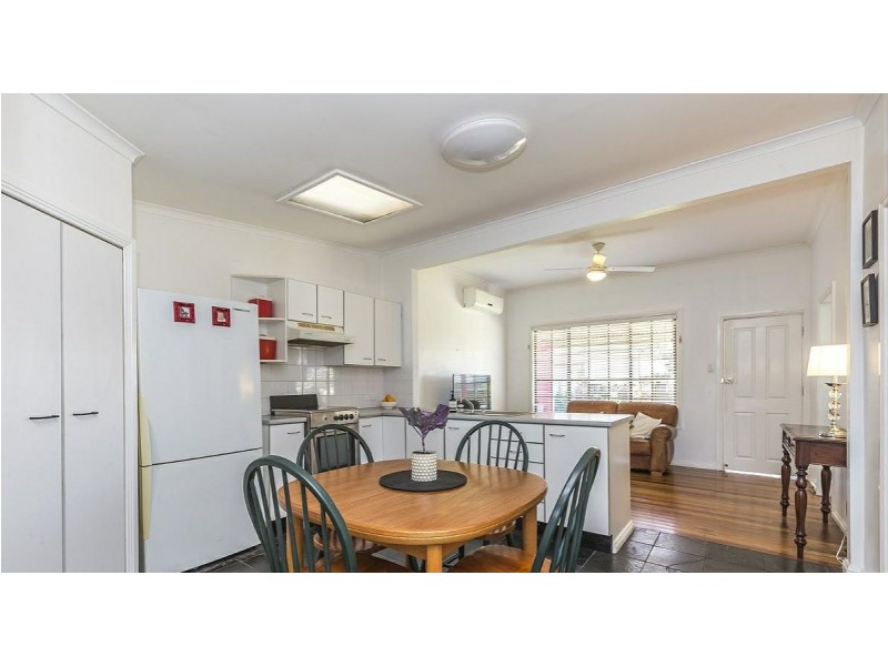 8 Bourke Street, Adamstown NSW 2289