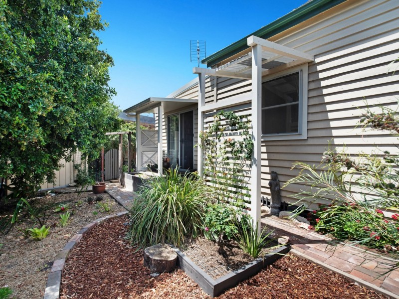 37 Girling Street, Islington NSW 2296
