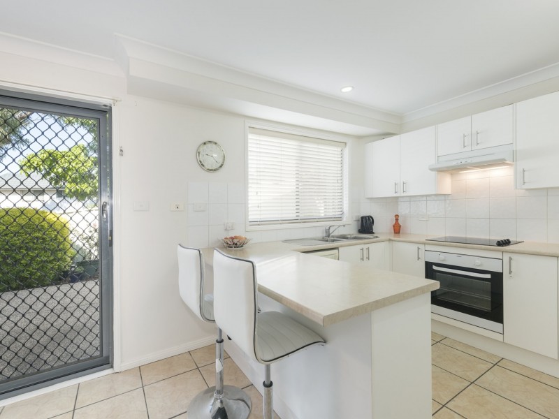 8/5a Boldon Close, Charlestown NSW 2290