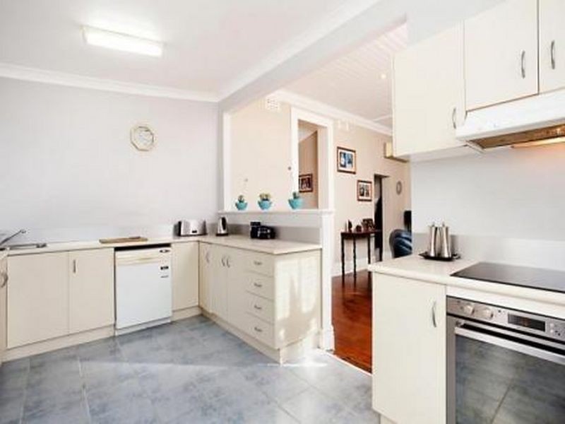 1 Dixon Street, Hamilton NSW 2303