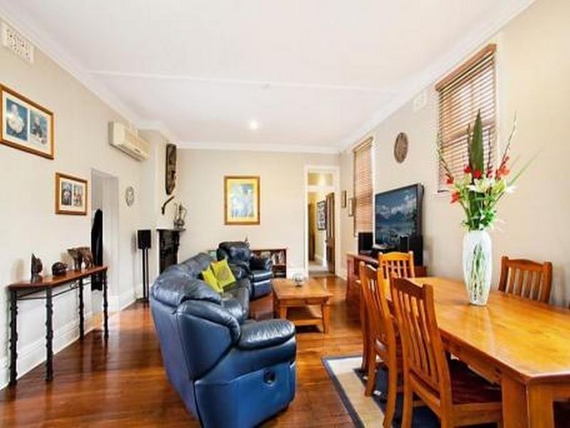 1 Dixon Street, Hamilton NSW 2303