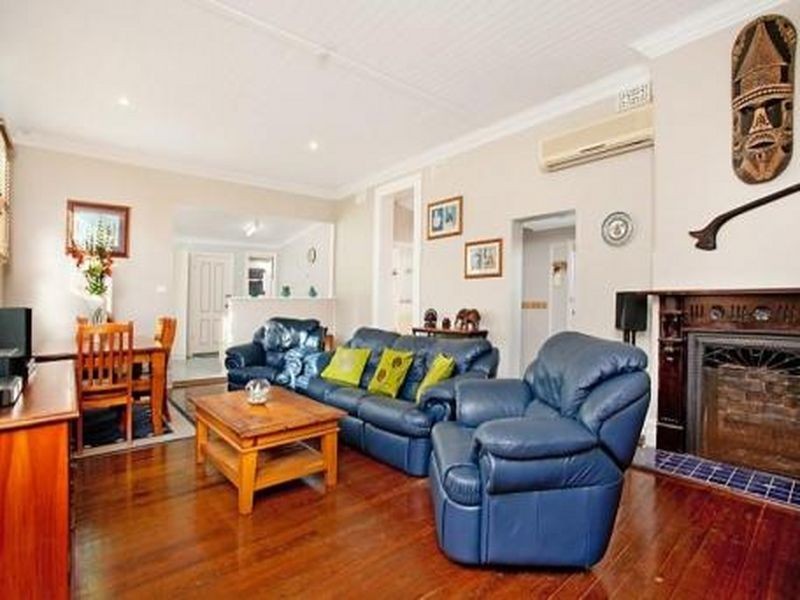 1 Dixon Street, Hamilton NSW 2303