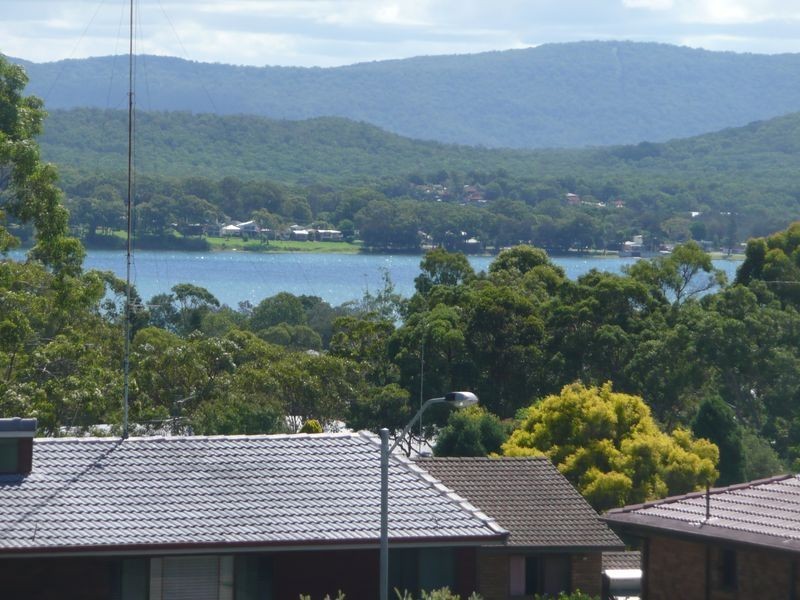 4 Denny Close, Eleebana NSW 2282