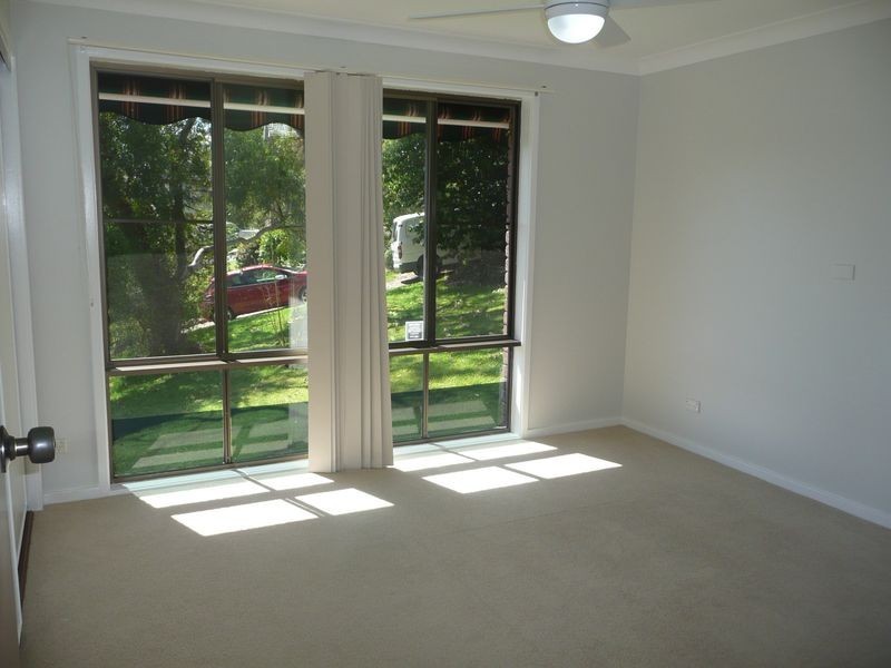 4 Denny Close, Eleebana NSW 2282