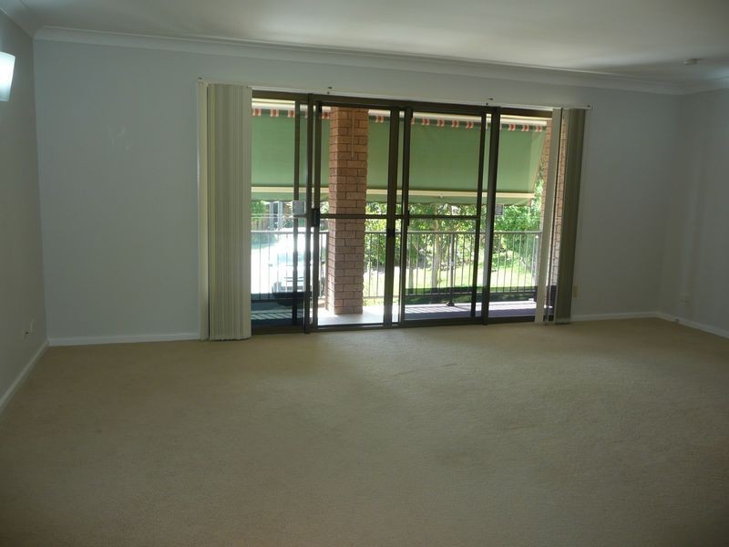 4 Denny Close, Eleebana NSW 2282