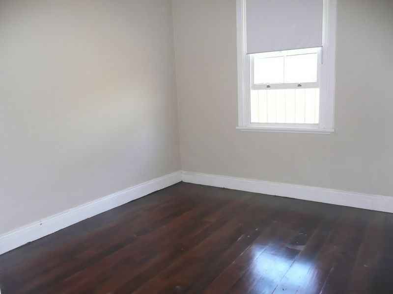 8 Northumberland Street, Maryville NSW 2293