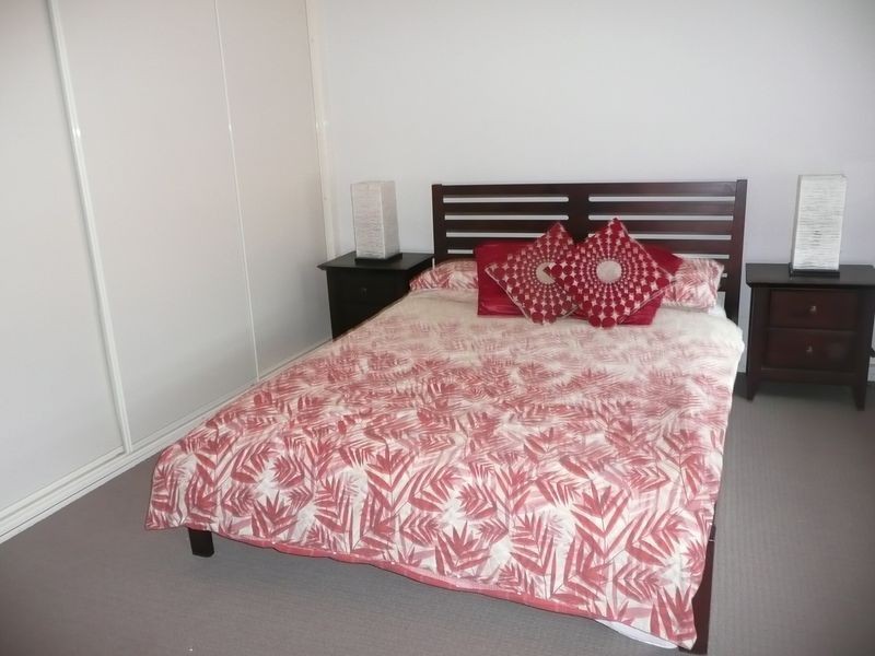 2/83 Beaumont Street, Hamilton NSW 2303