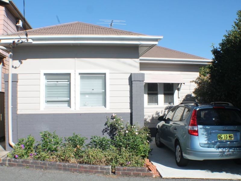 12 William Street, Tighes Hill NSW 2297