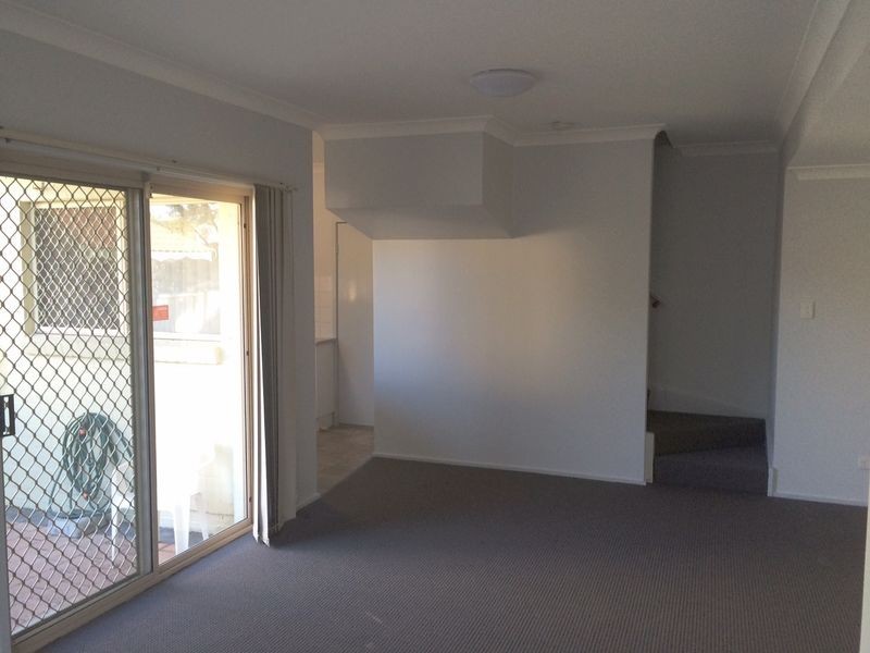 1/2 Eva Street, Hamilton NSW 2303