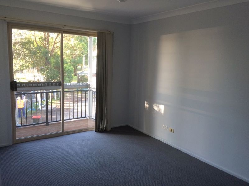 1/2 Eva Street, Hamilton NSW 2303