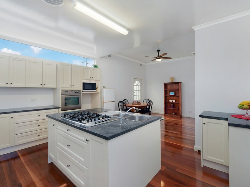 1 Whiteman Street, Waratah NSW 2298