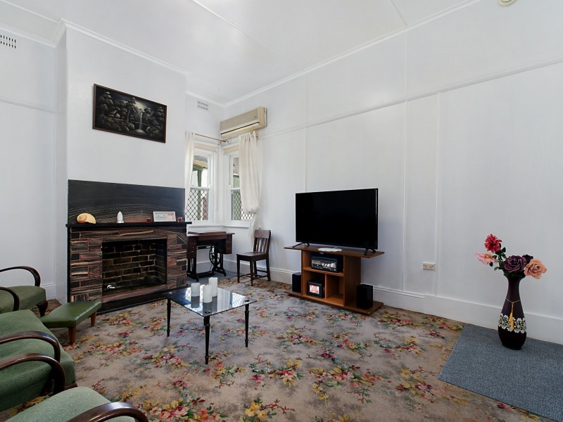 1 Whiteman Street, Waratah NSW 2298