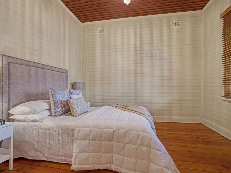 3 Oliver Street, Hamilton NSW 2303