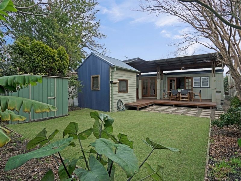 3 Oliver Street, Hamilton NSW 2303