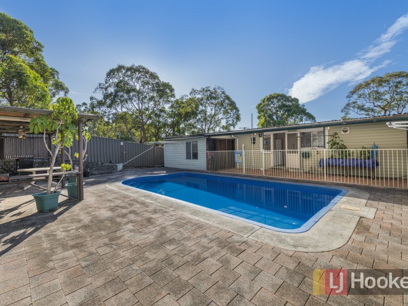 21 Coral Crescent, Gateshead NSW 2290