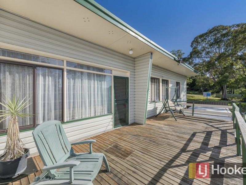 21 Coral Crescent, Gateshead NSW 2290