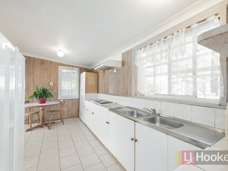 21 Coral Crescent, Gateshead NSW 2290