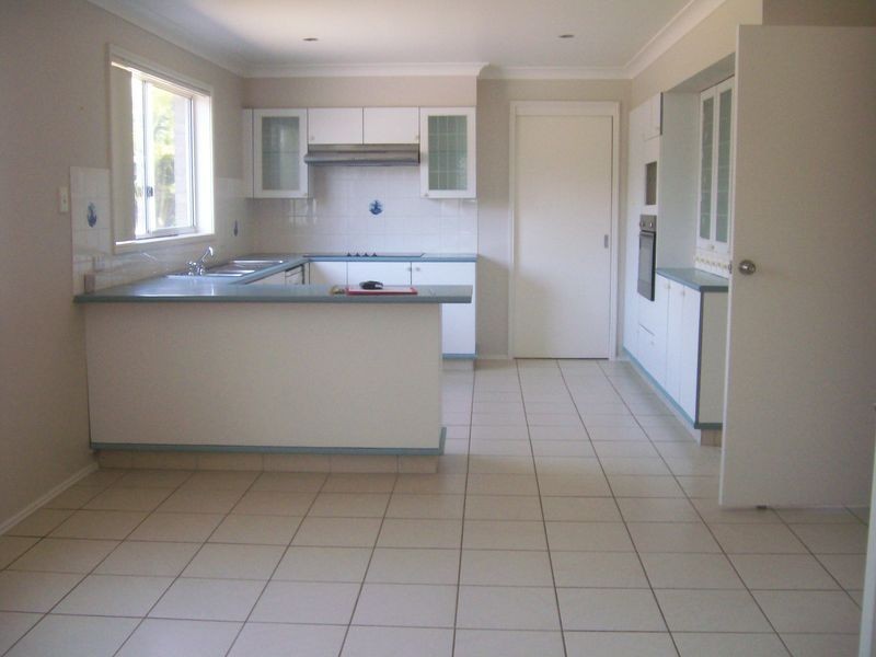 11 Melaleuca Place, Warabrook NSW 2304