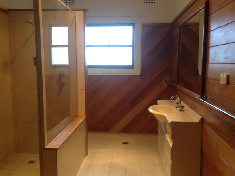 108 Crescent Road, Waratah NSW 2298