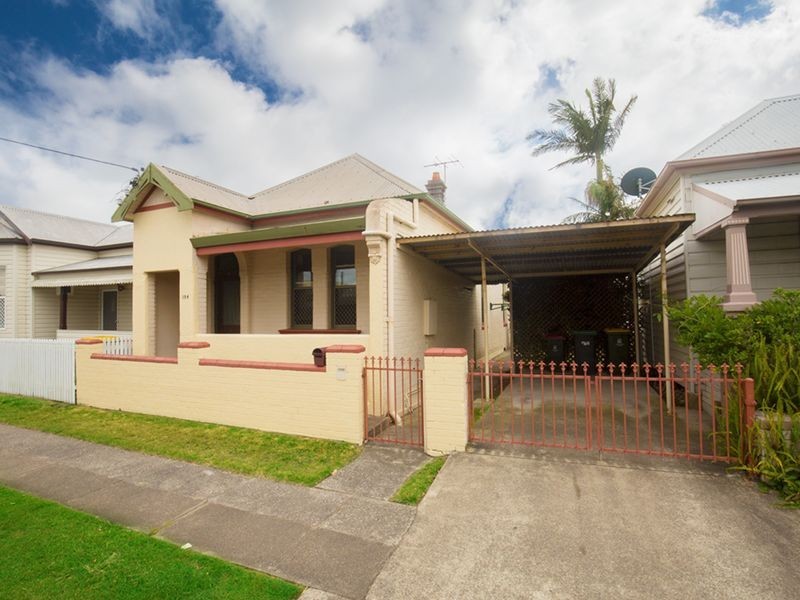 154 Lindsay Street, Hamilton NSW 2303